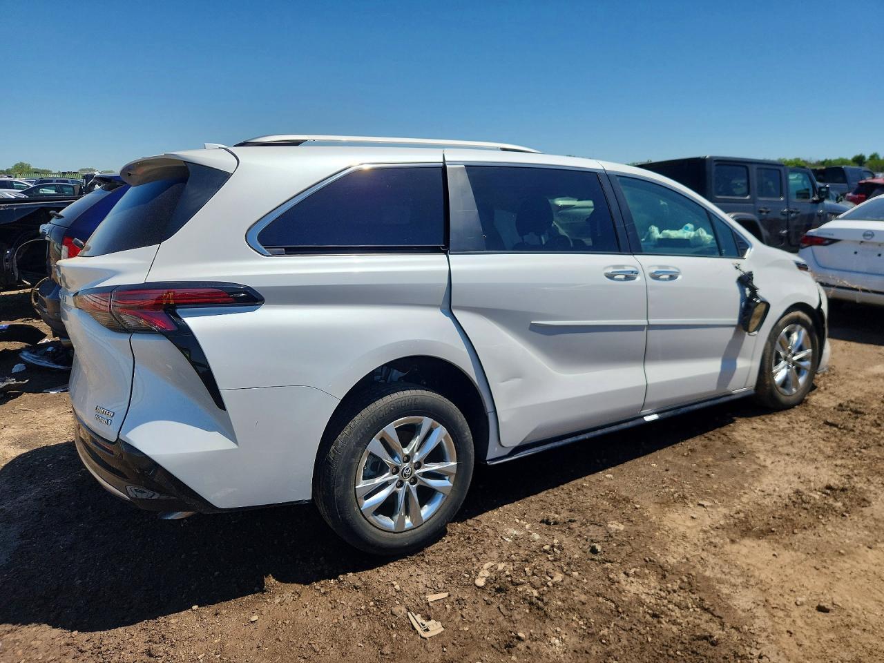 2023 Toyota Sienna Limited 7-Passenger - Фото 3
