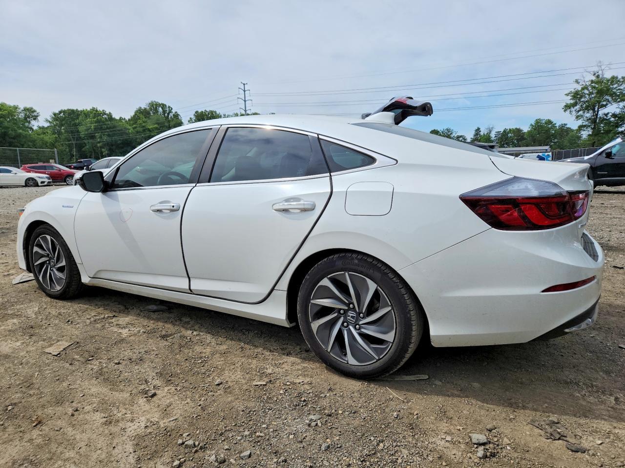 2019 Honda Insight Touring - Фото 2