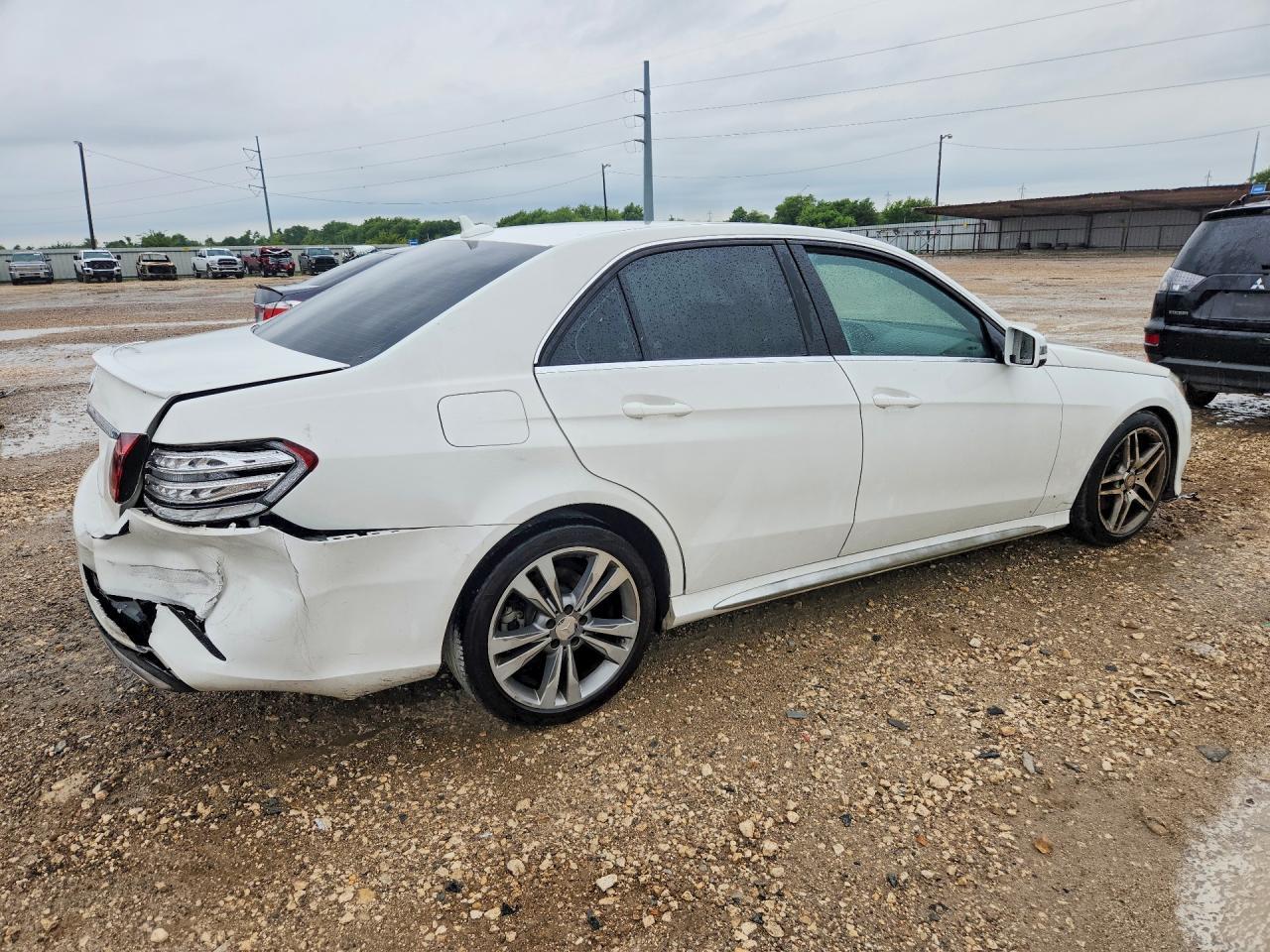 2016 Mercedes-Benz E350Taxi - Фото 3