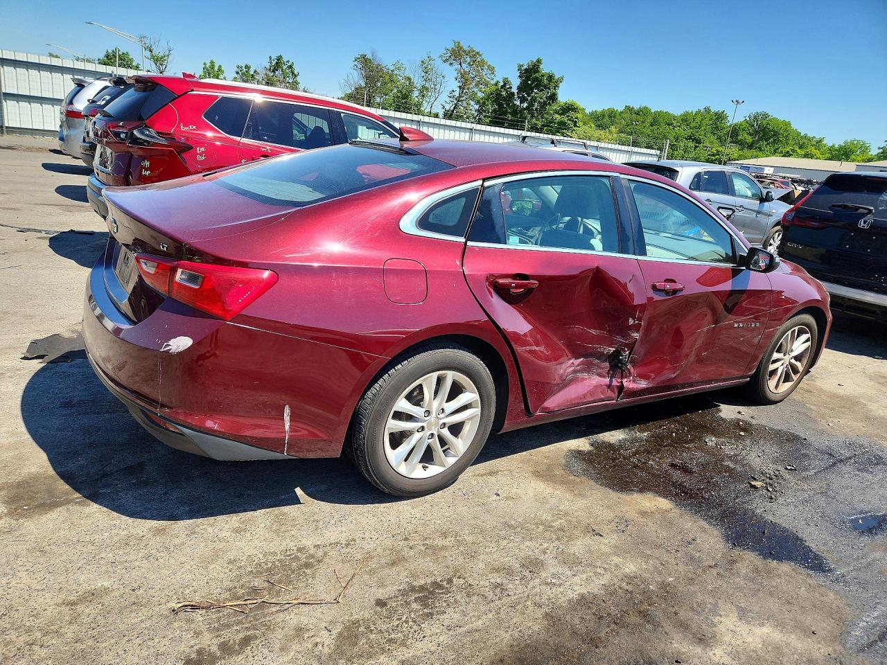 2016 Chevrolet Malibu - Image 3
