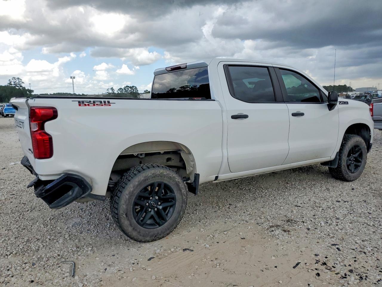 2024 Chevrolet Silverado K1500 Trail Boss Custom - Фото 3