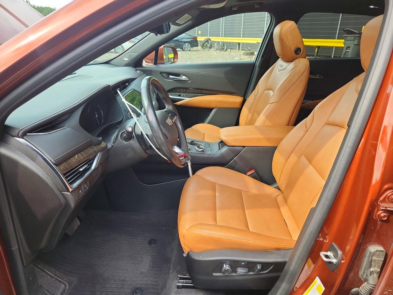 2020 Cadillac Xt4 Premium Luxury - Image 7