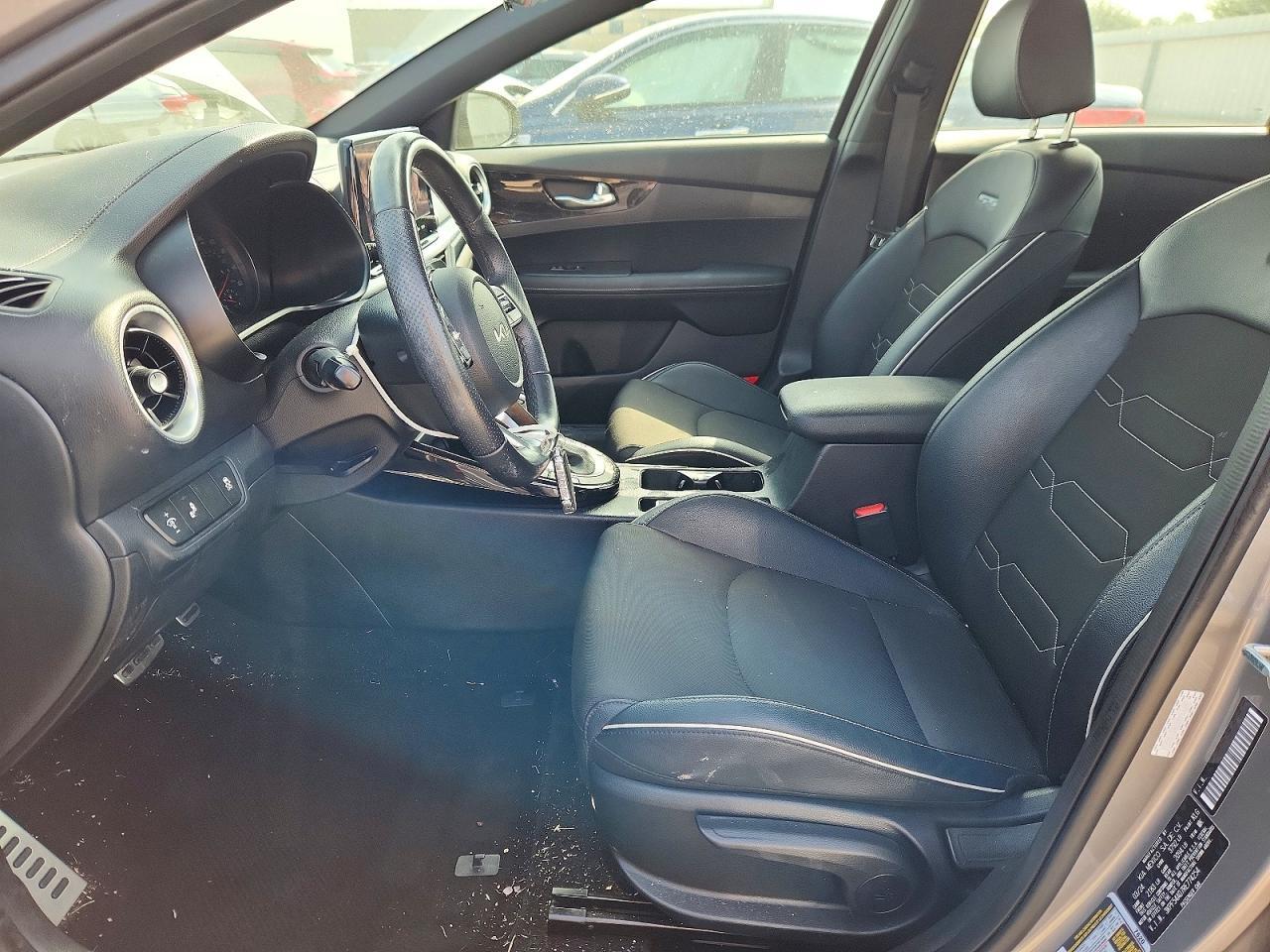 2024 Kia Forte Gt Line - Image 7