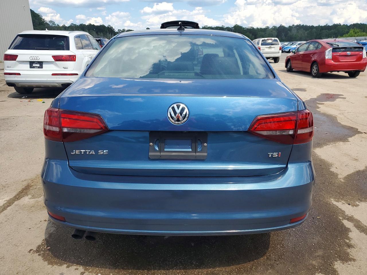 2017 Volkswagen Jetta Se - Фото 6