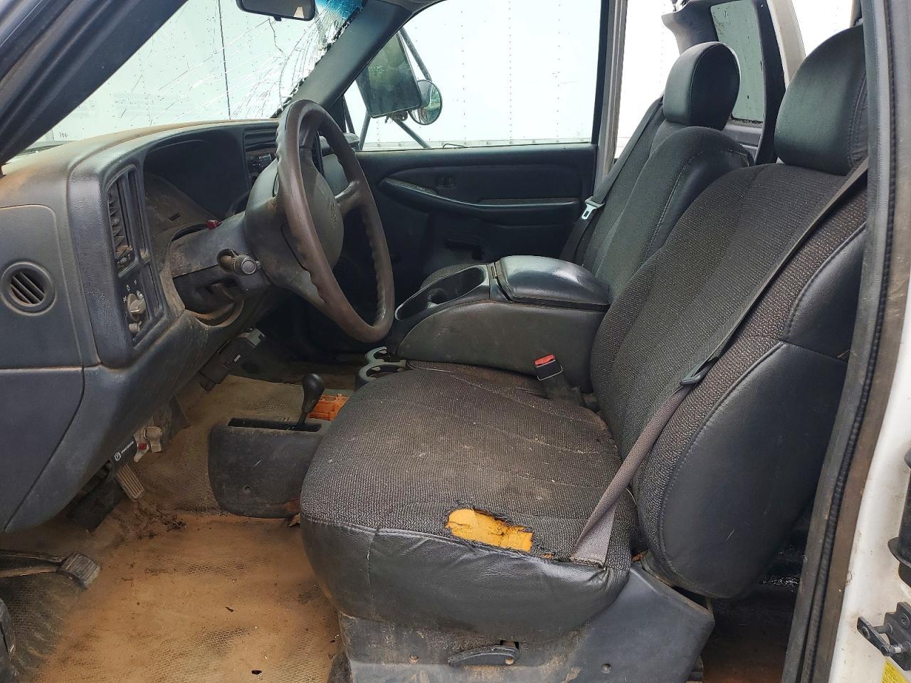2002 Chevrolet Silverado Dump Truck - Image 7