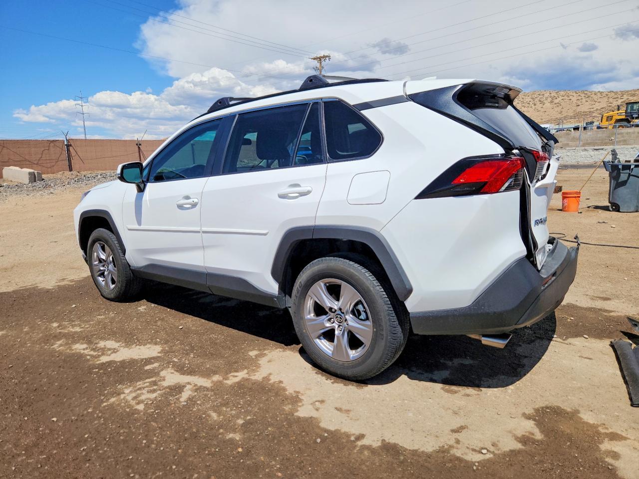 2023 Toyota Rav4 Xle - Image 2