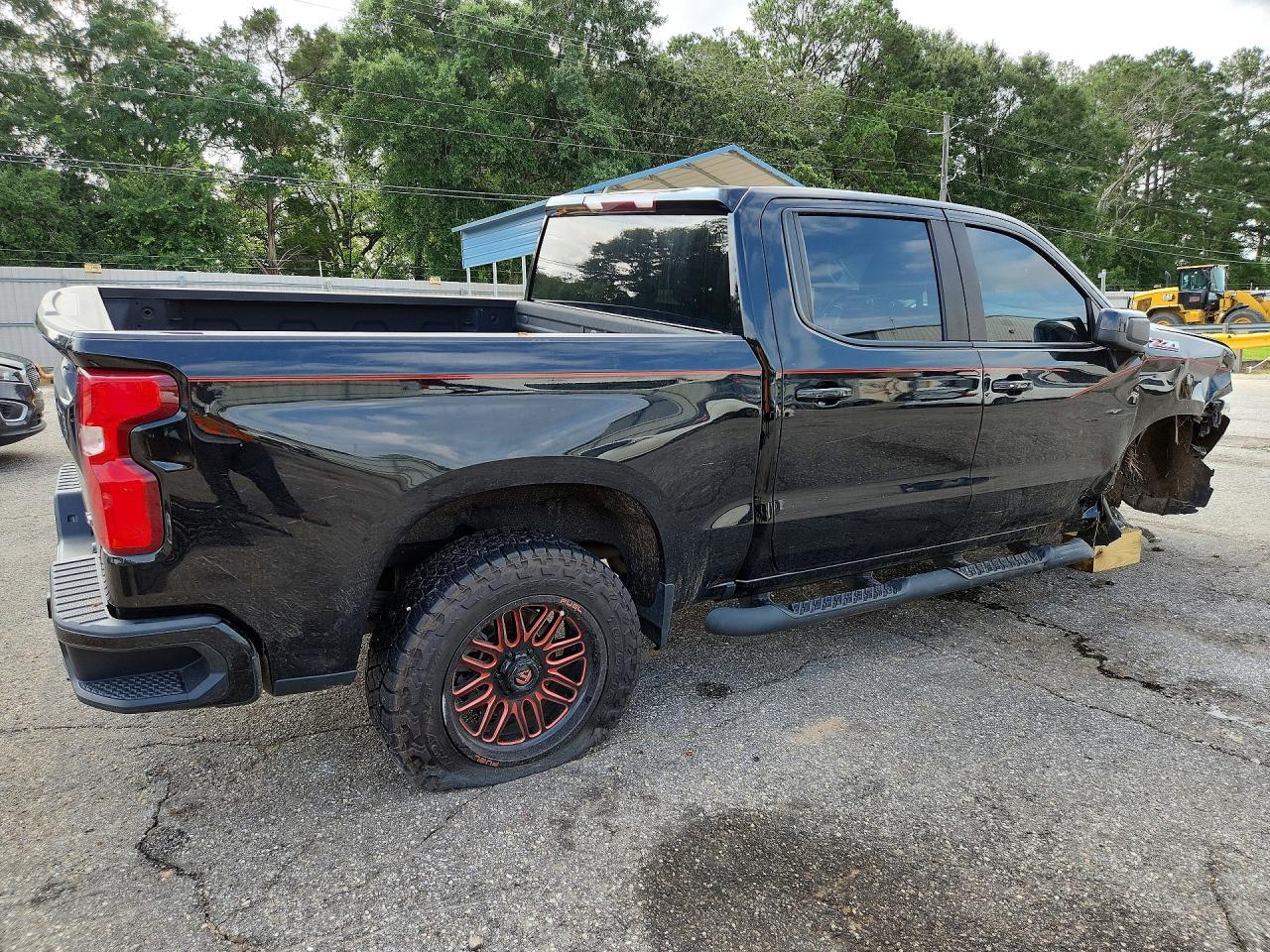 2021 Chevrolet Silverado K1500 Lt T - Фото 3