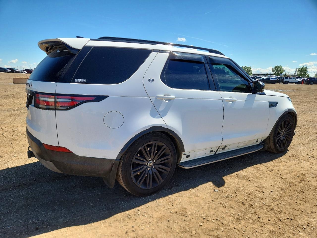2017 Land Rover Discovery Hse - Image 3