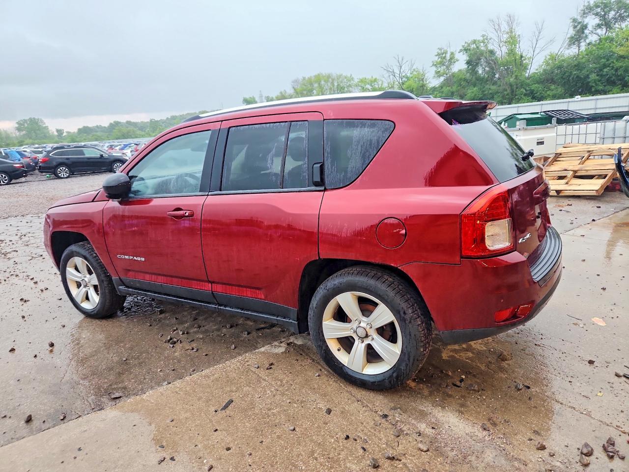 2012 Jeep Compass Sport - Фото 2
