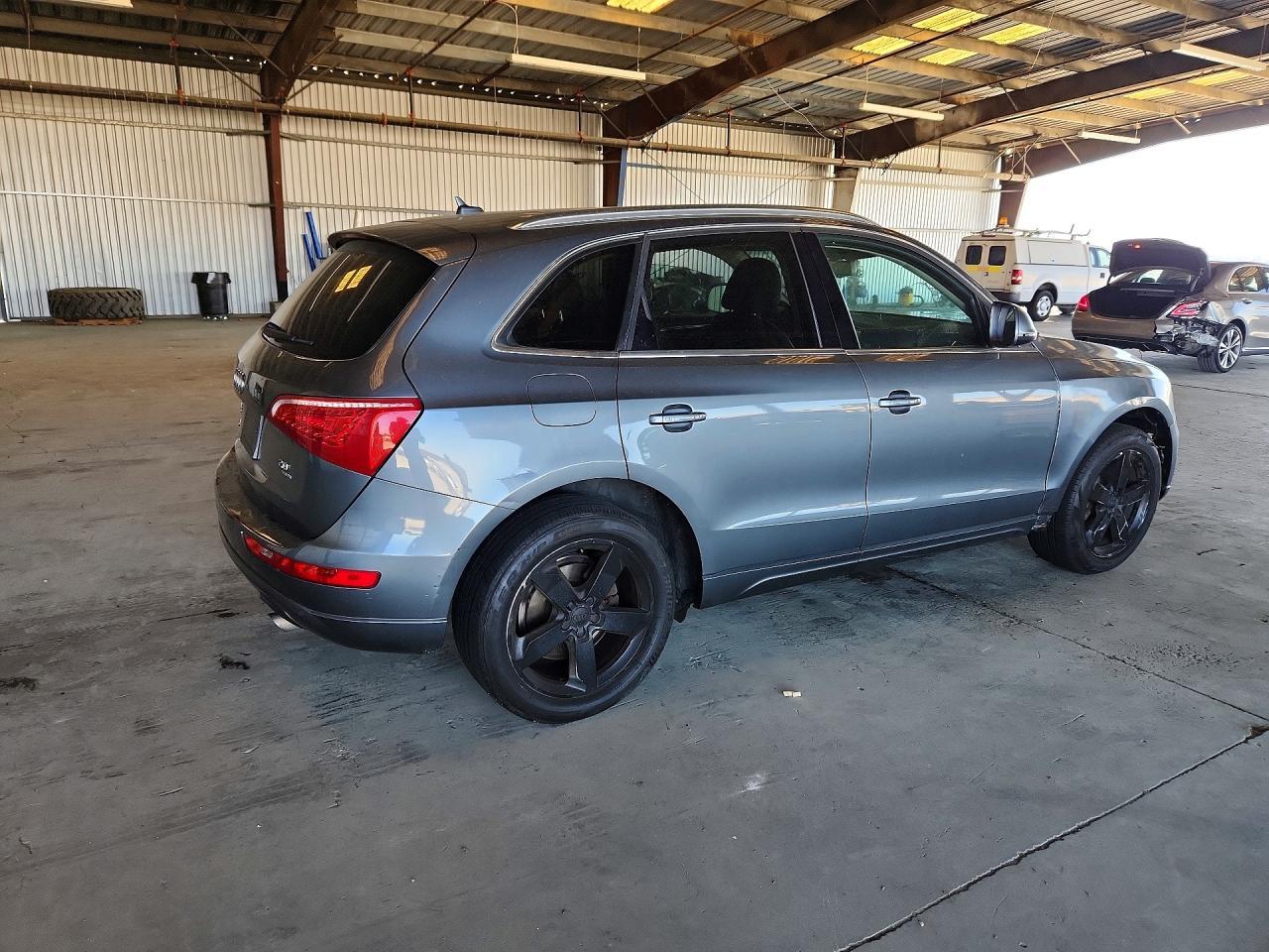 2012 Audi Q5 Premium Plus - Image 3