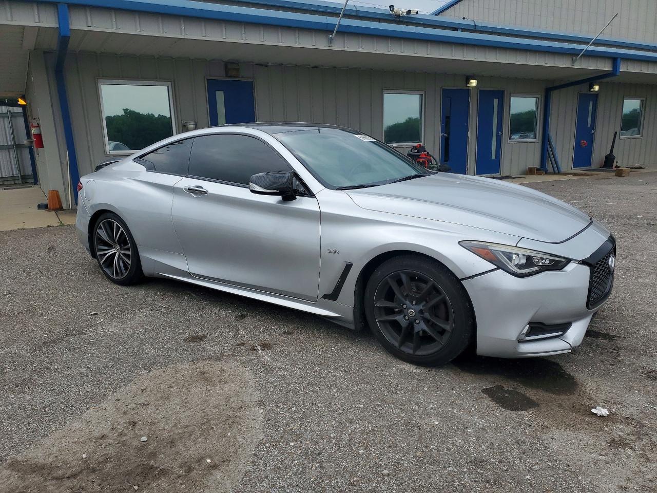 2017 Infiniti Q60 3.0T Premium - Фото 4