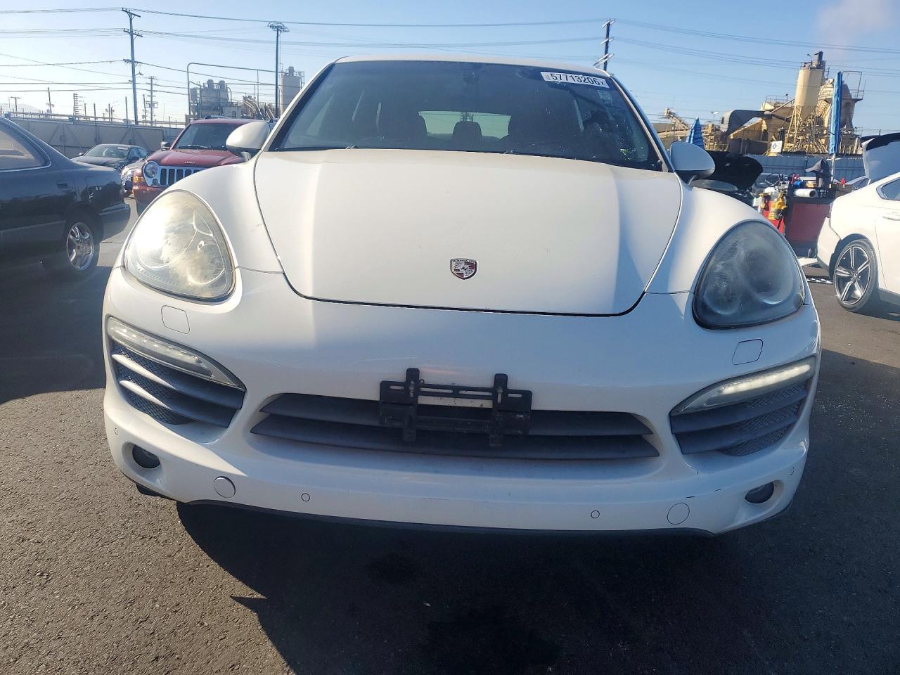 2011 Porsche Cayenne S - Image 5