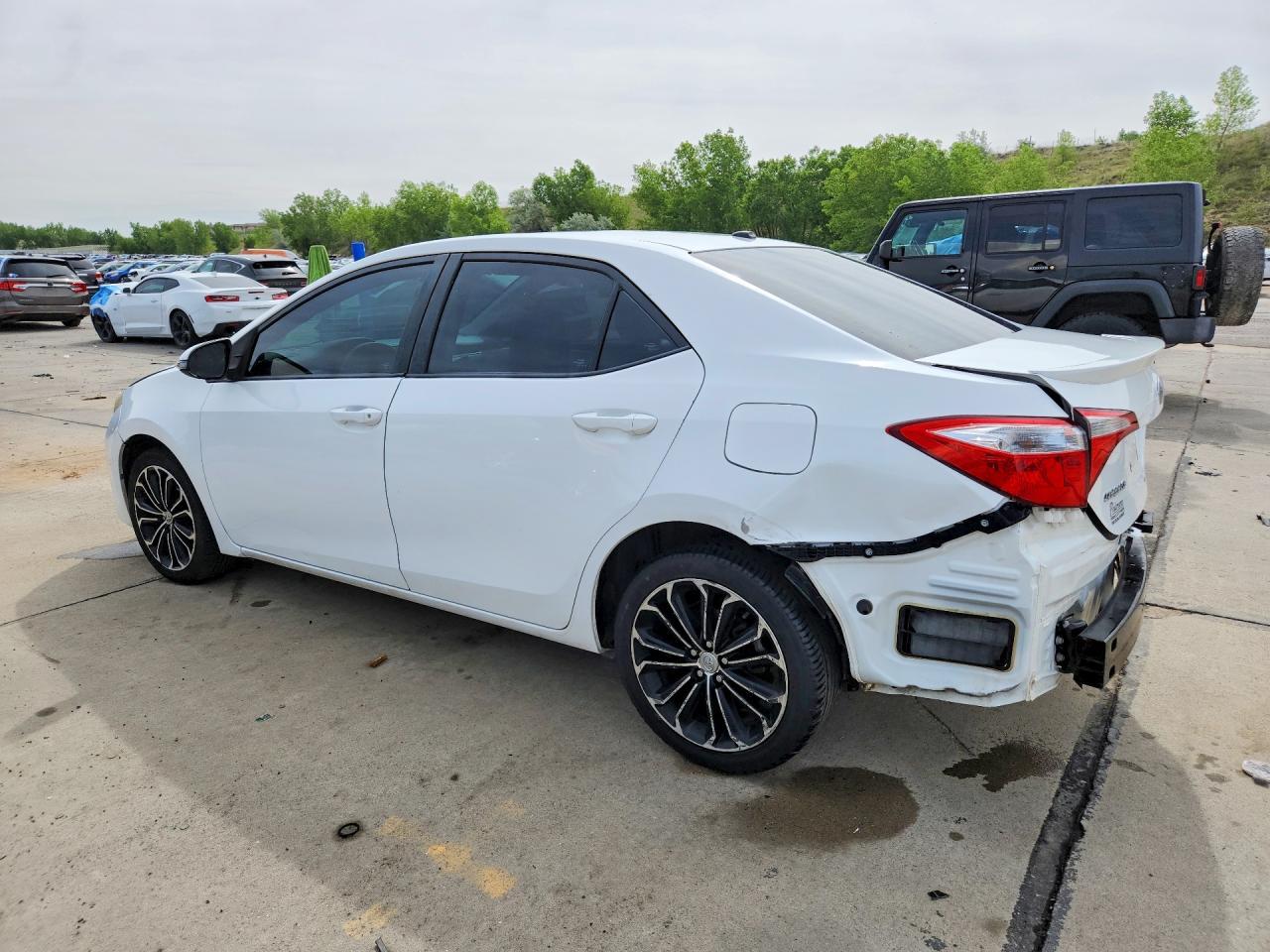 2015 Toyota Corolla S Plus - Фото 2