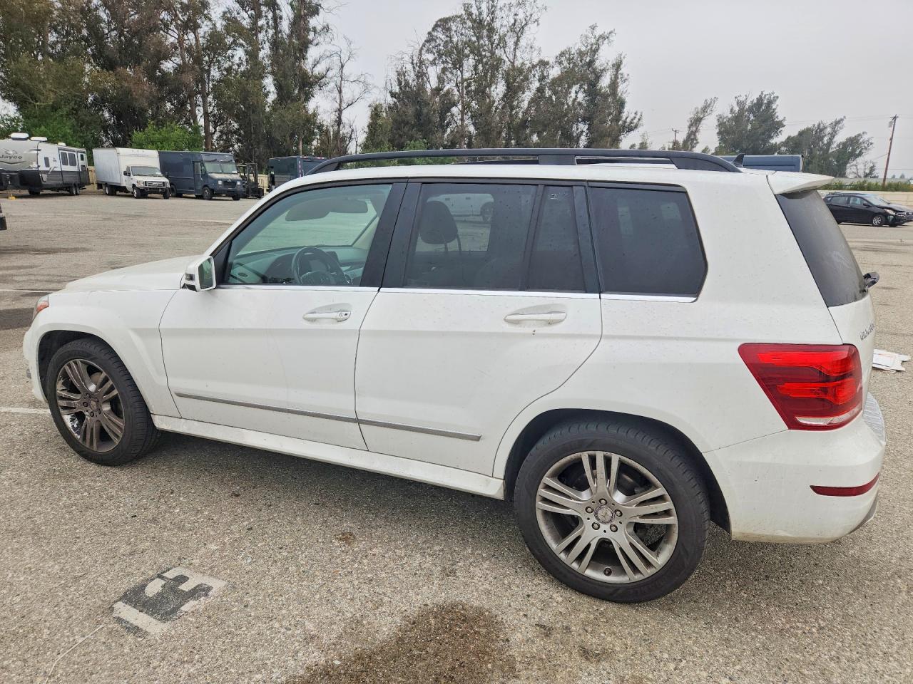 2015 Mercedes-Benz Glk 350 4Matic - Image 2