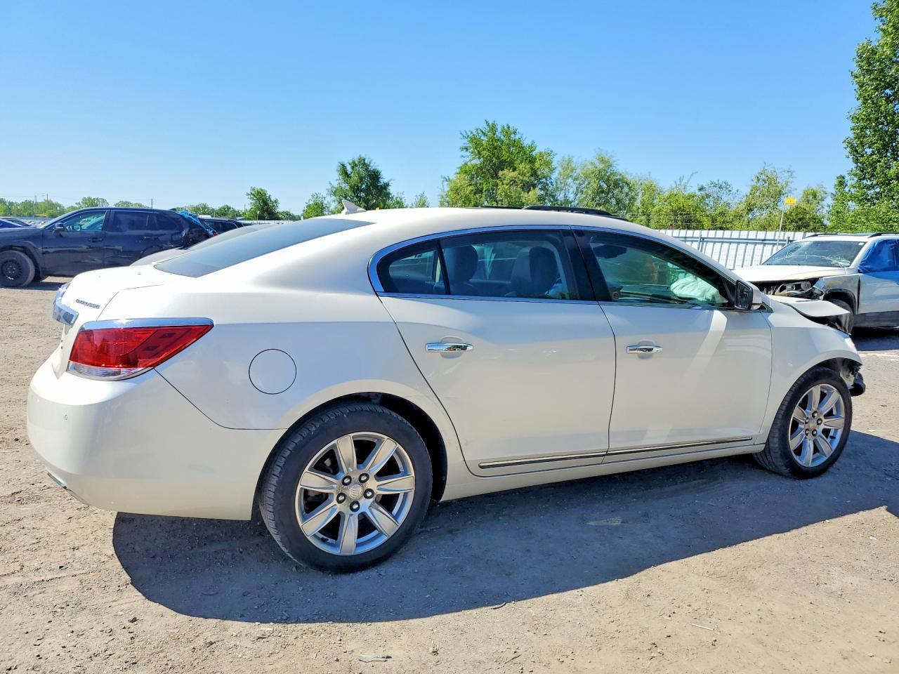 2012 Buick Lacrosse - Image 3