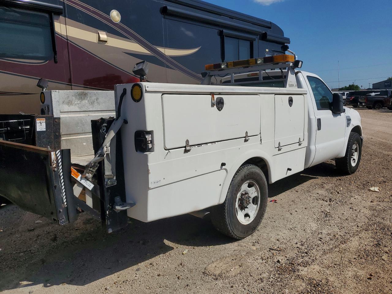 2008 Ford F350 Srw Super Duty - Image 3