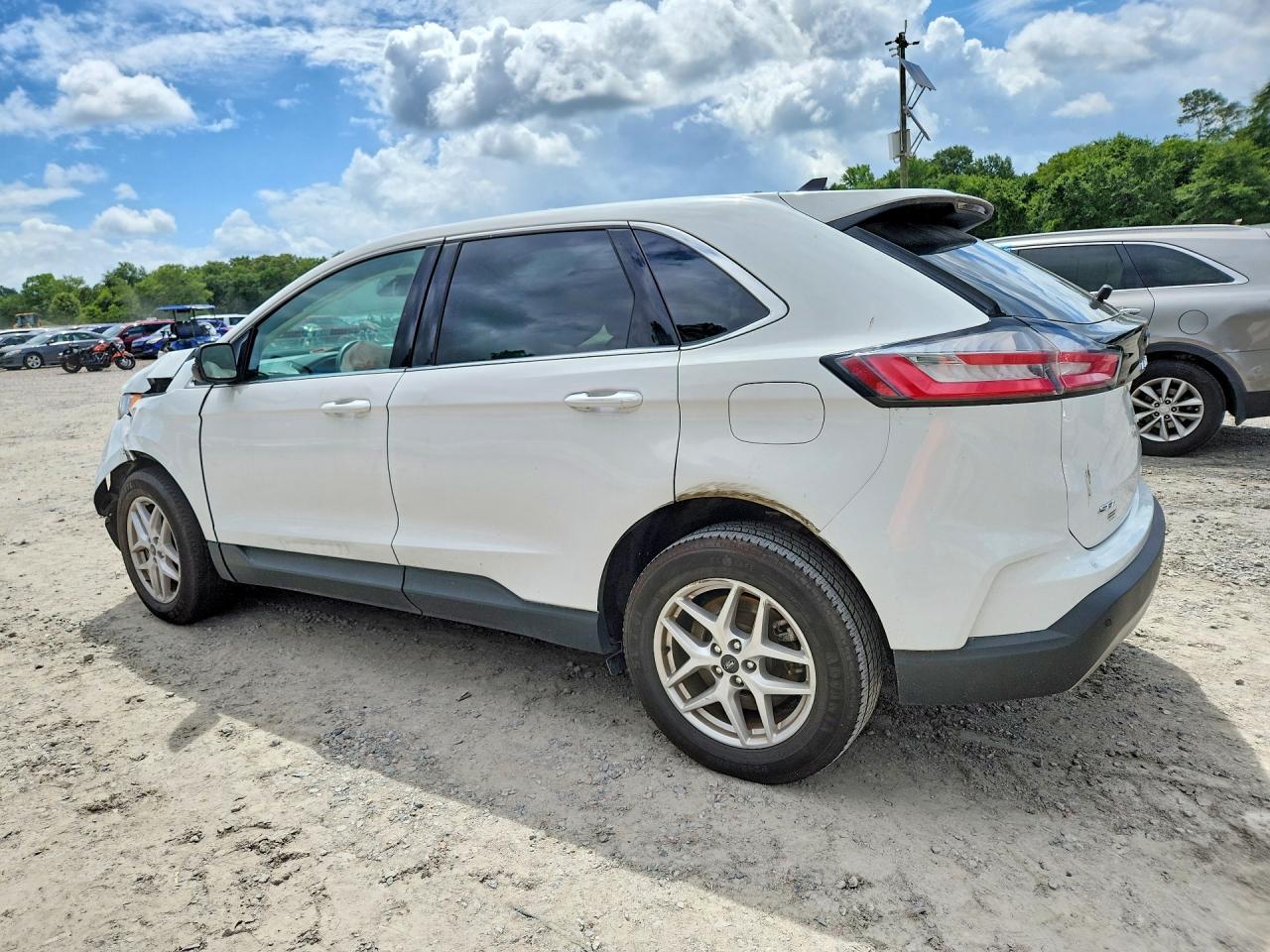 2024 Ford Edge Sel - Image 2