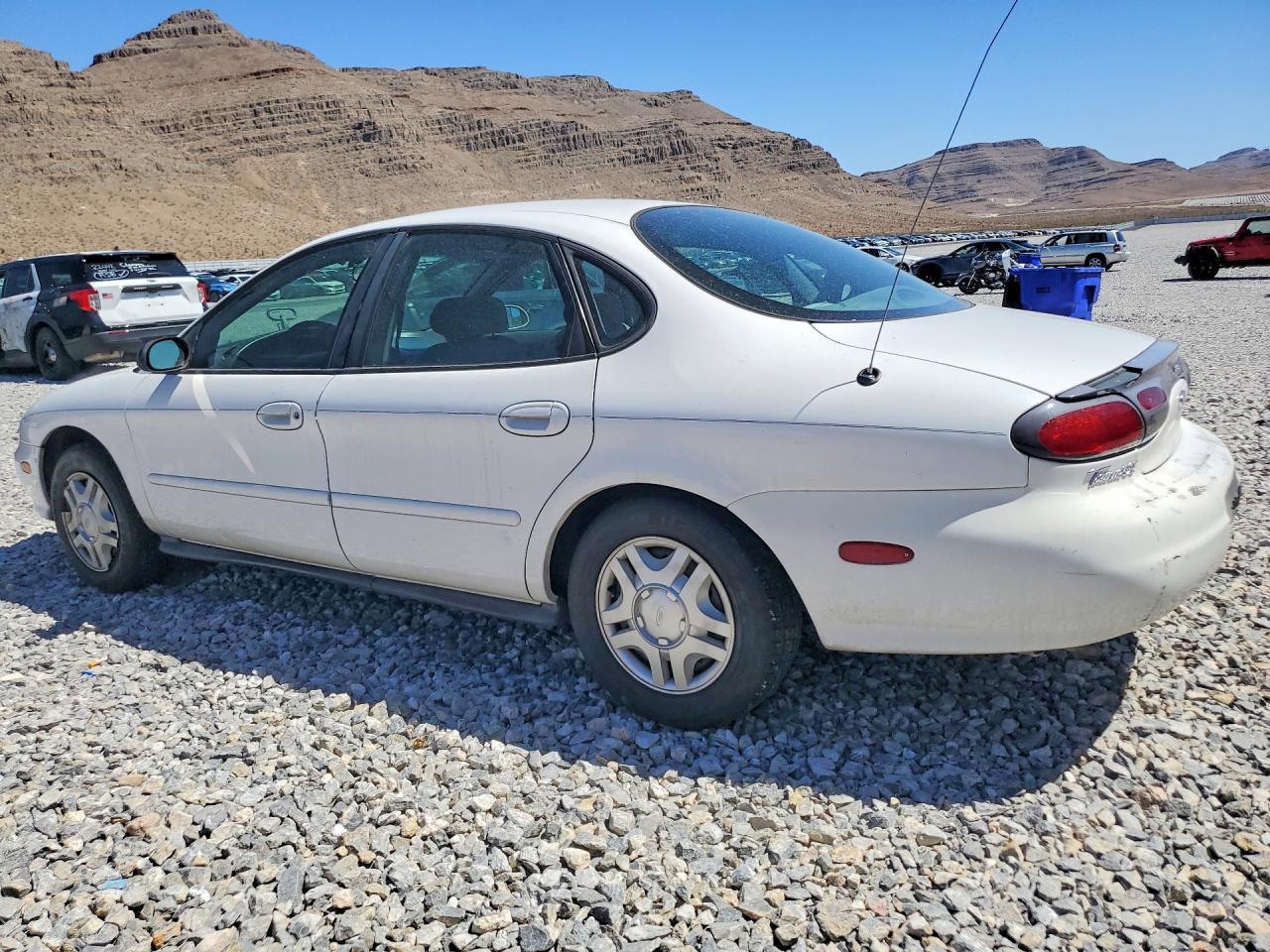 1999 Ford Taurus Se - Фото 2