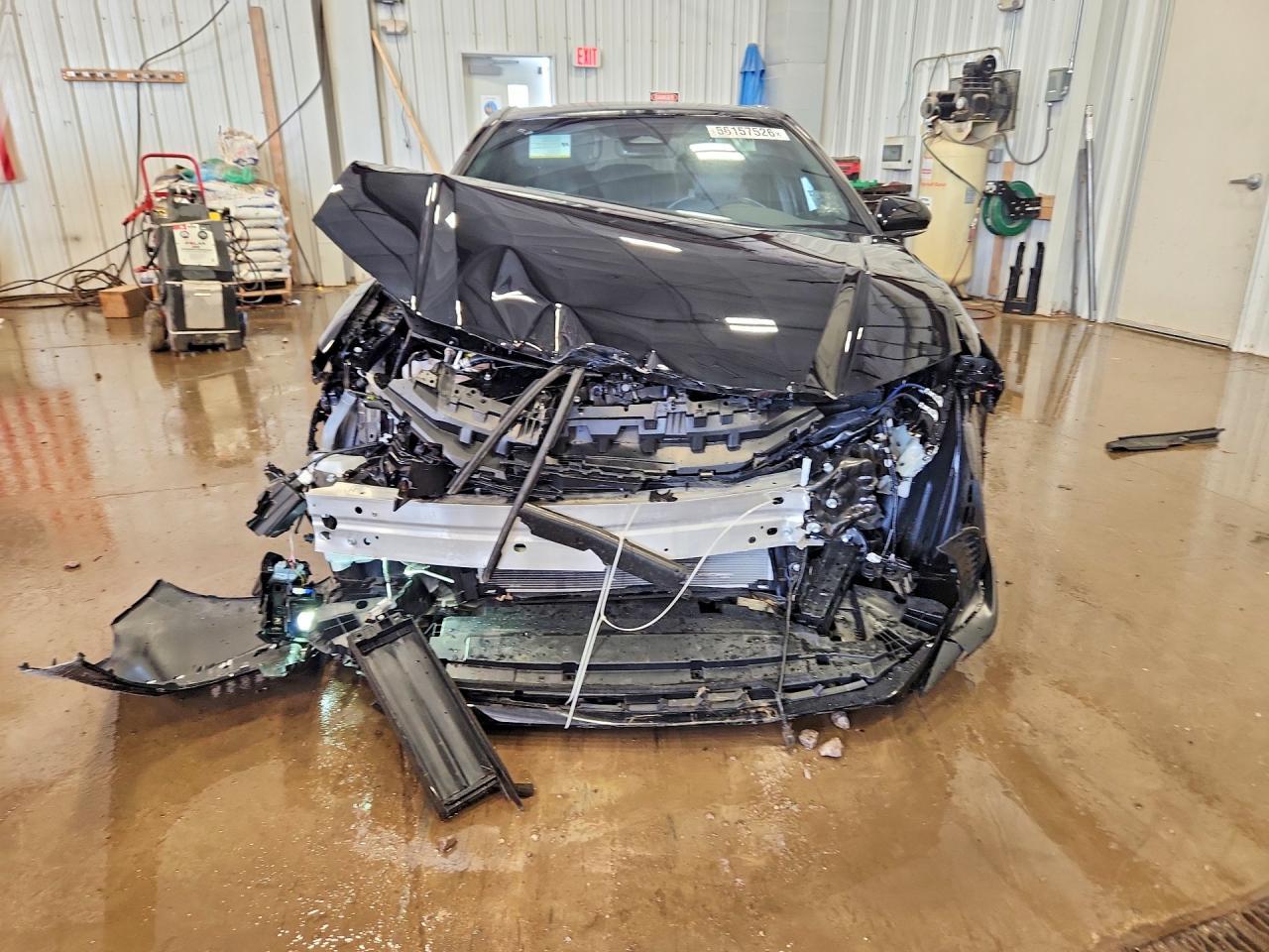 2025 Toyota Camry Se - Image 5