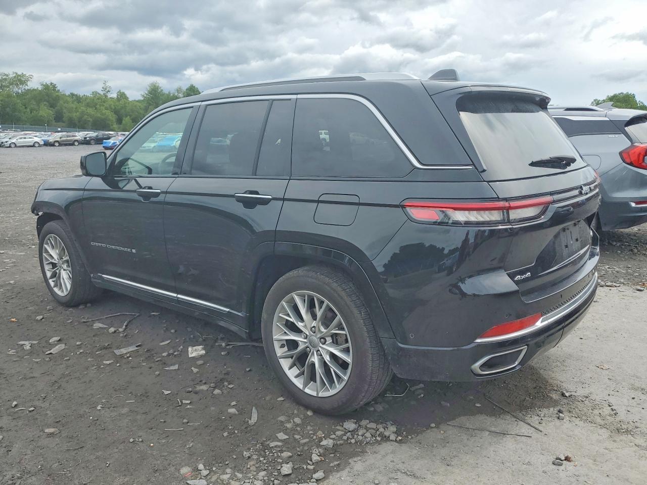 2023 Jeep Grand Cherokee Summit - Image 2