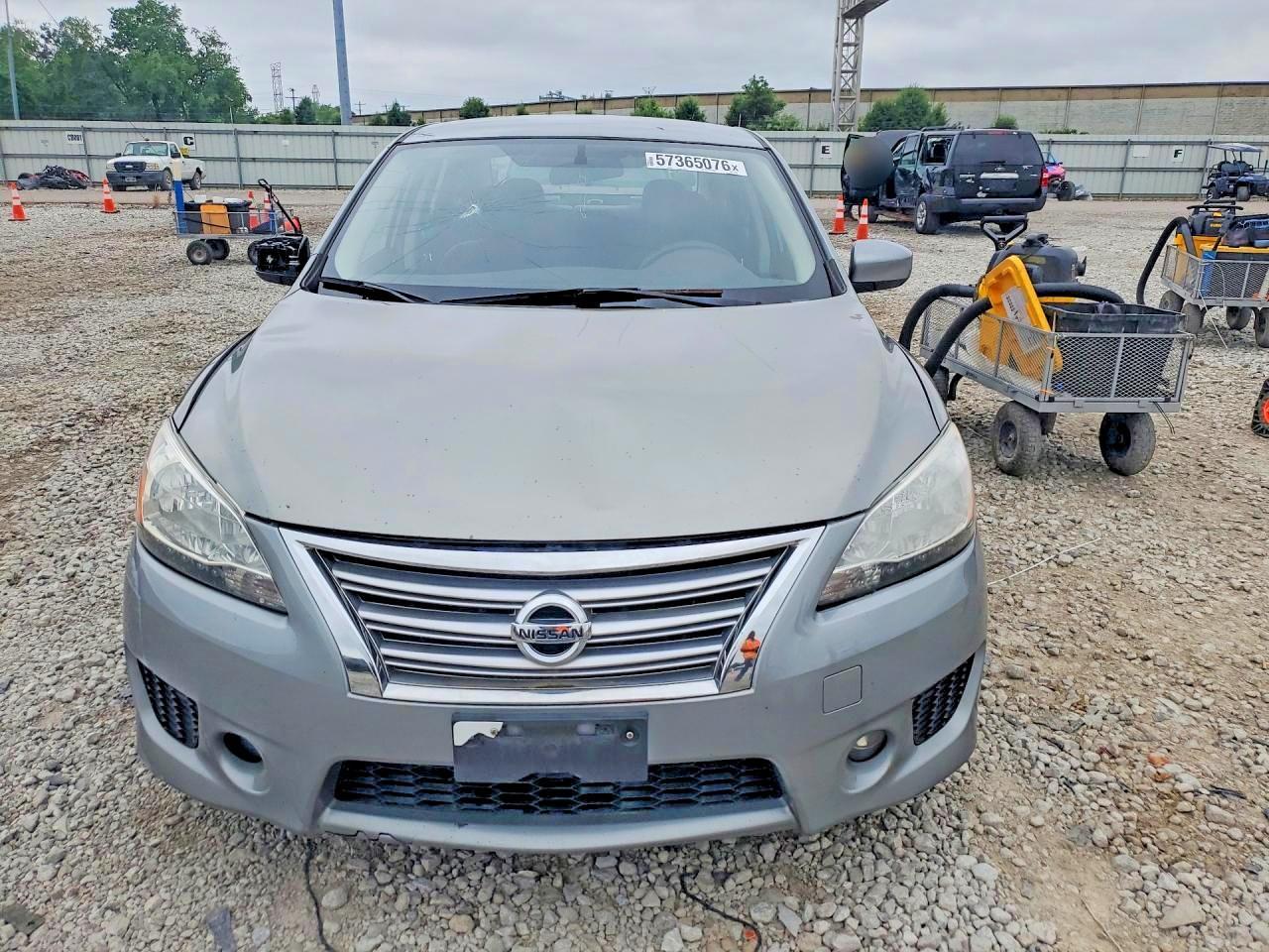 2013 Nissan Sentra S - Фото 5