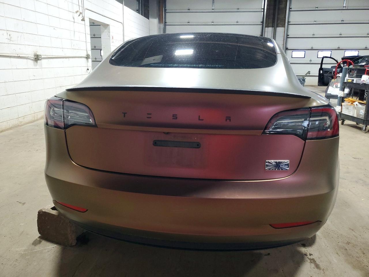 2021 Tesla Model 3 - Image 6