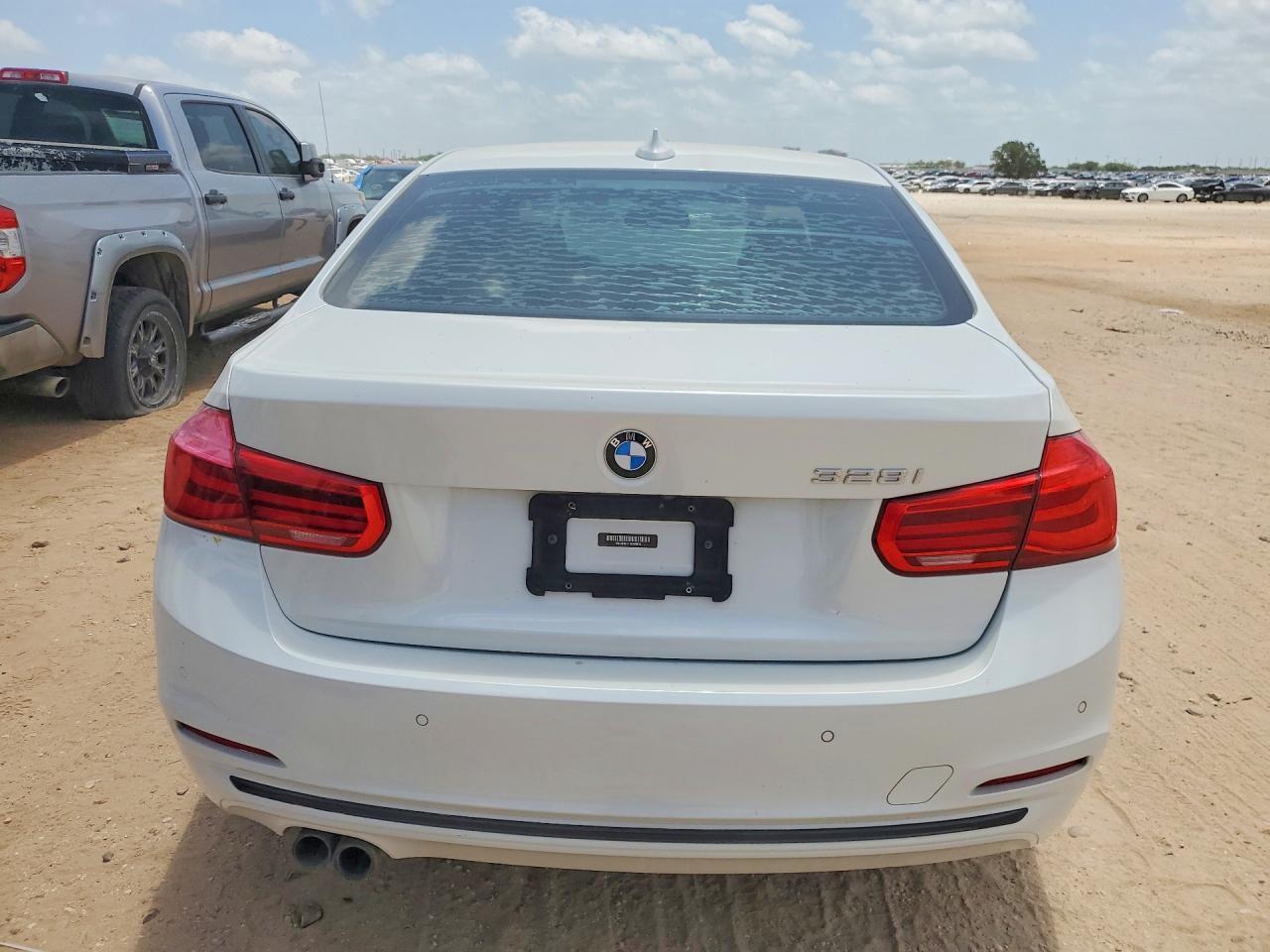 2016 BMW 328 I Sulev - Фото 6