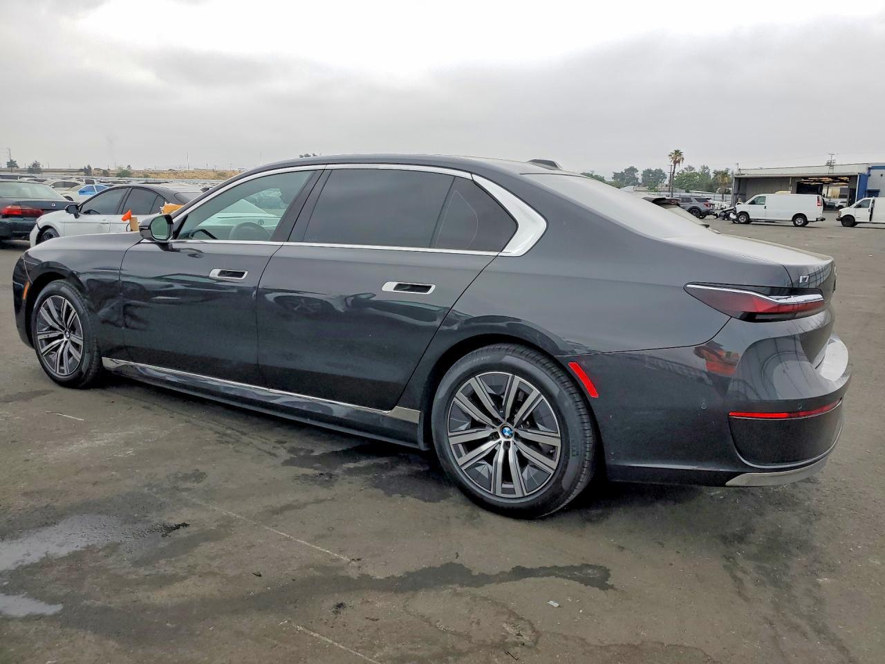 2024 BMW I7 Edrive50 - Фото 2