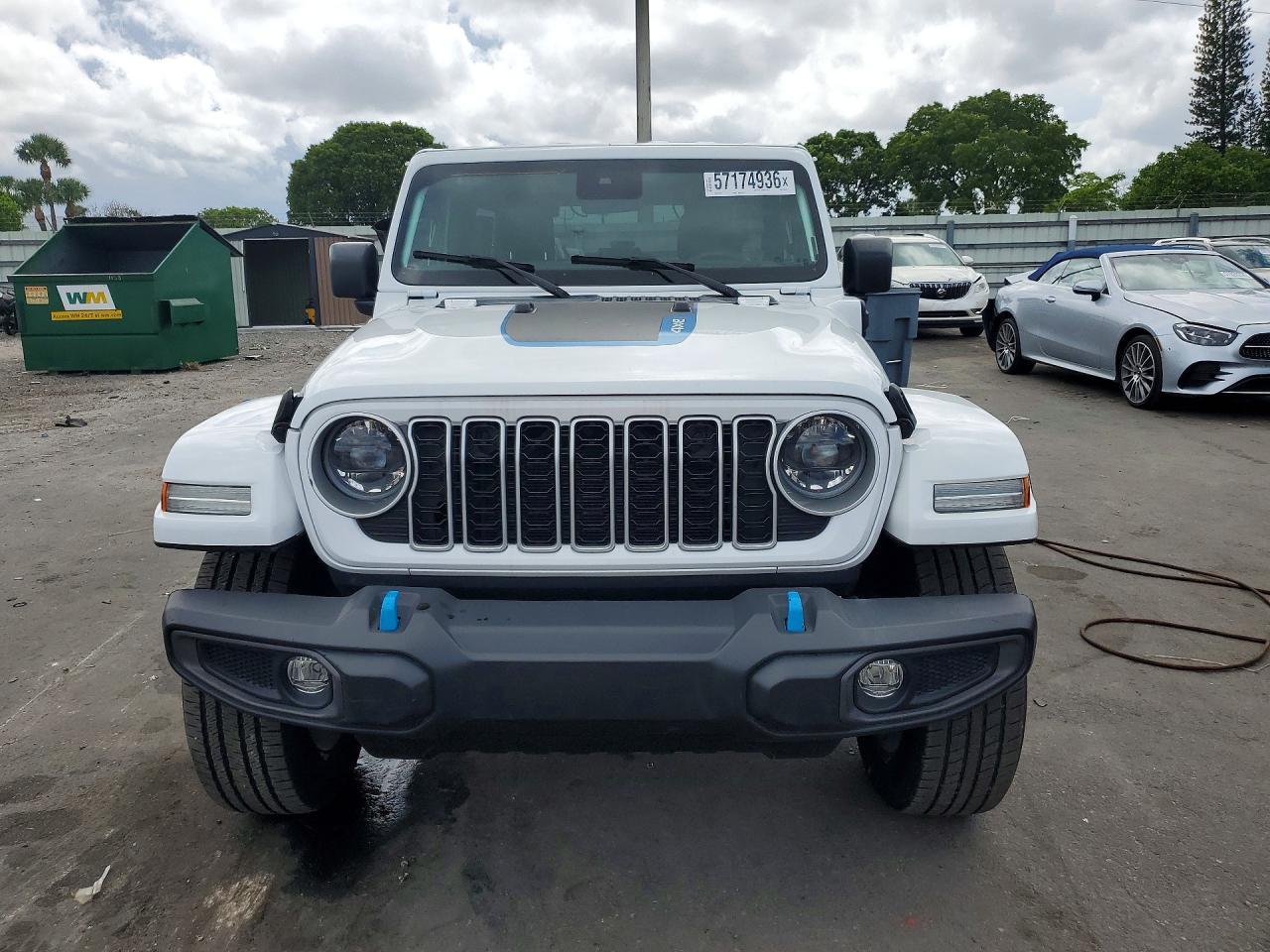 2024 Jeep Wrangler Sahara 4Xe - Image 5