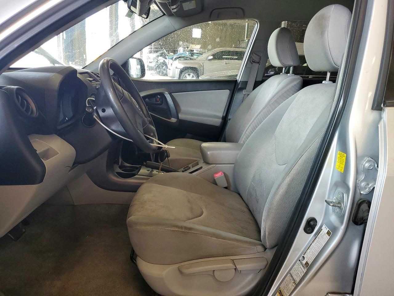 2010 Toyota Rav4 Base - Image 7