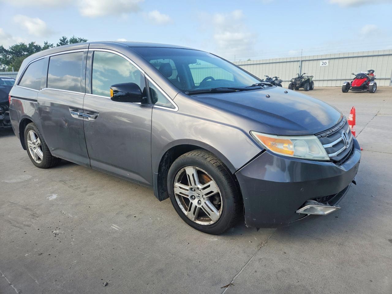 2011 Honda Odyssey Touring - Фото 4