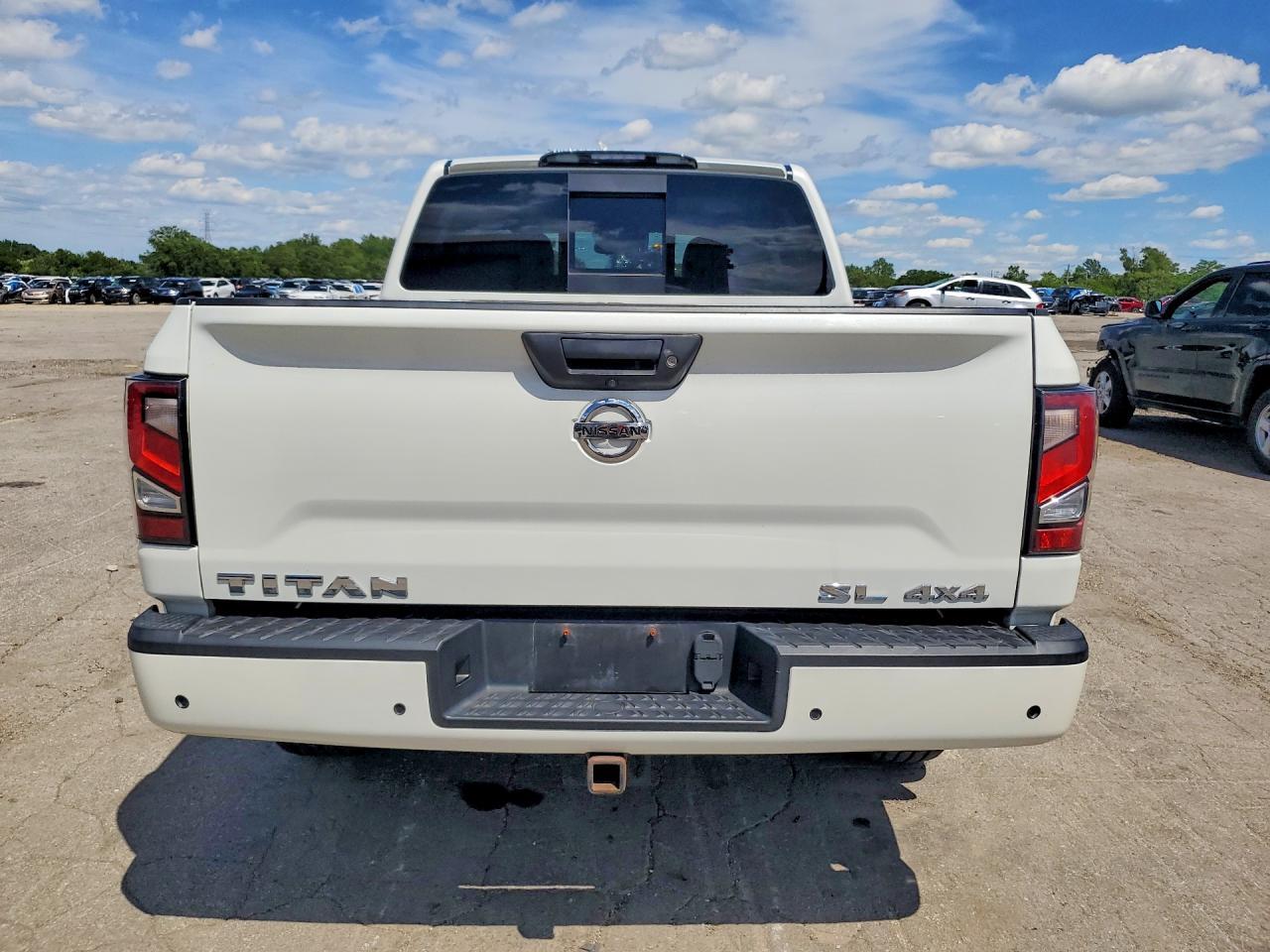 2020 Nissan Titan Sl - Image 6