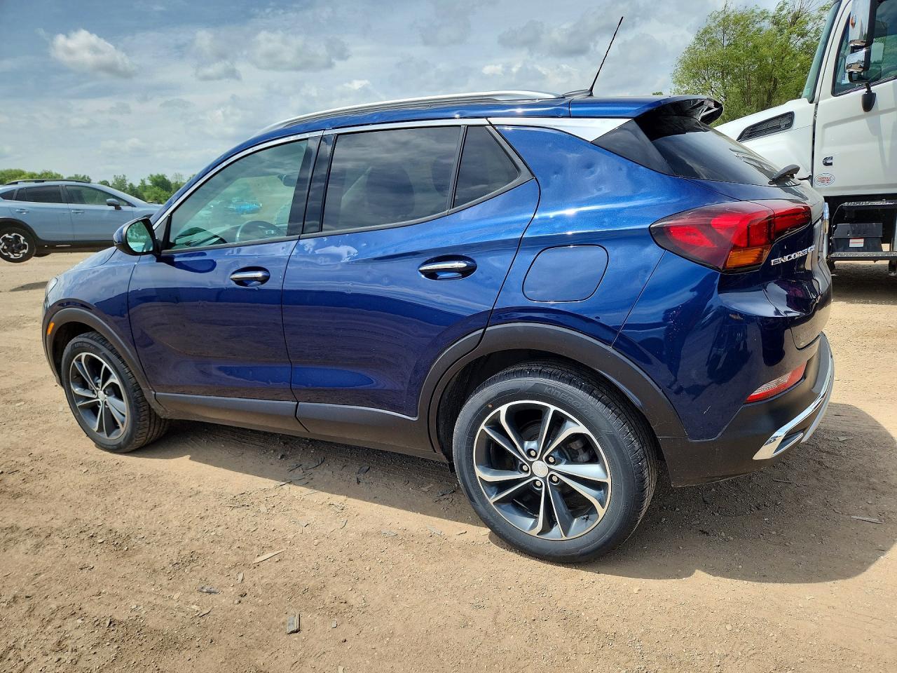 2022 Buick Encore Gx Essence - Image 2