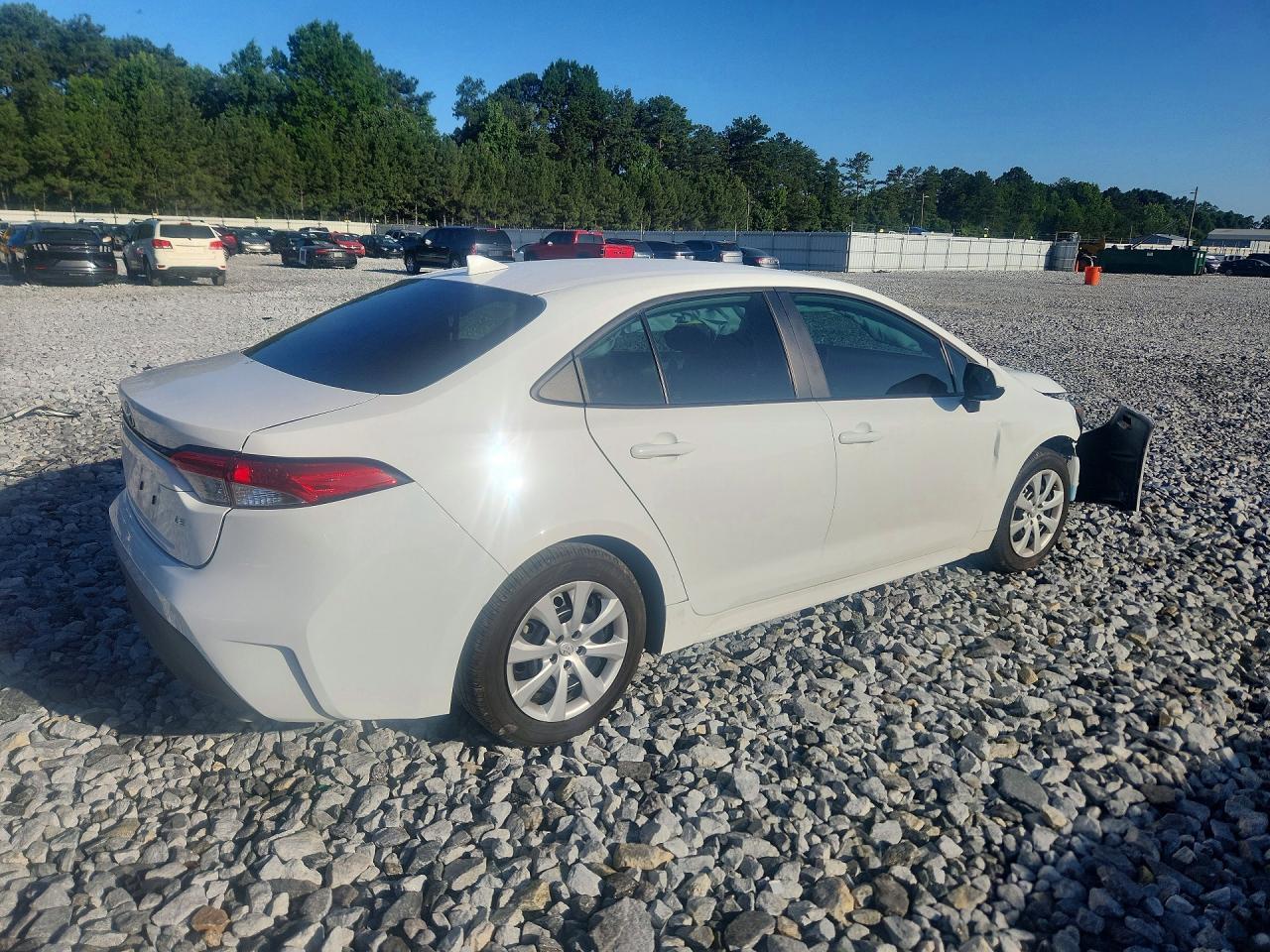 2024 Toyota Corolla Le - Image 3