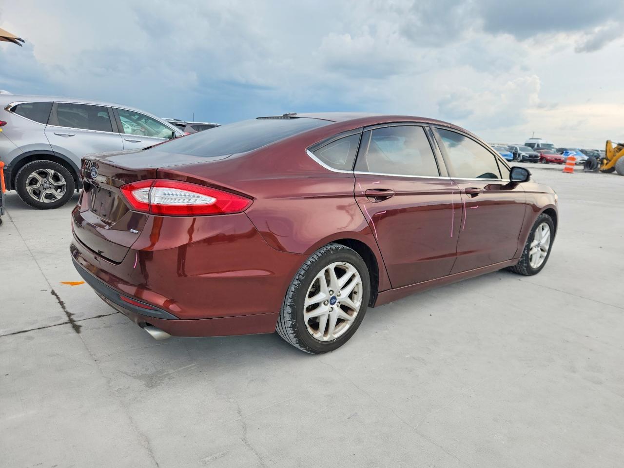 2015 Ford Fusion Se - Фото 3