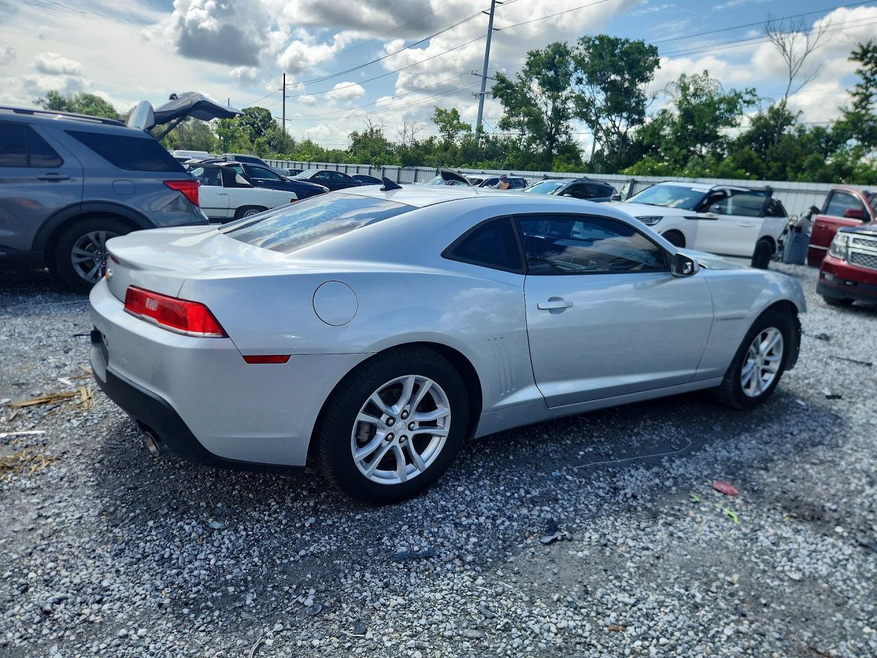 2014 Chevrolet Camaro Ls - Image 3