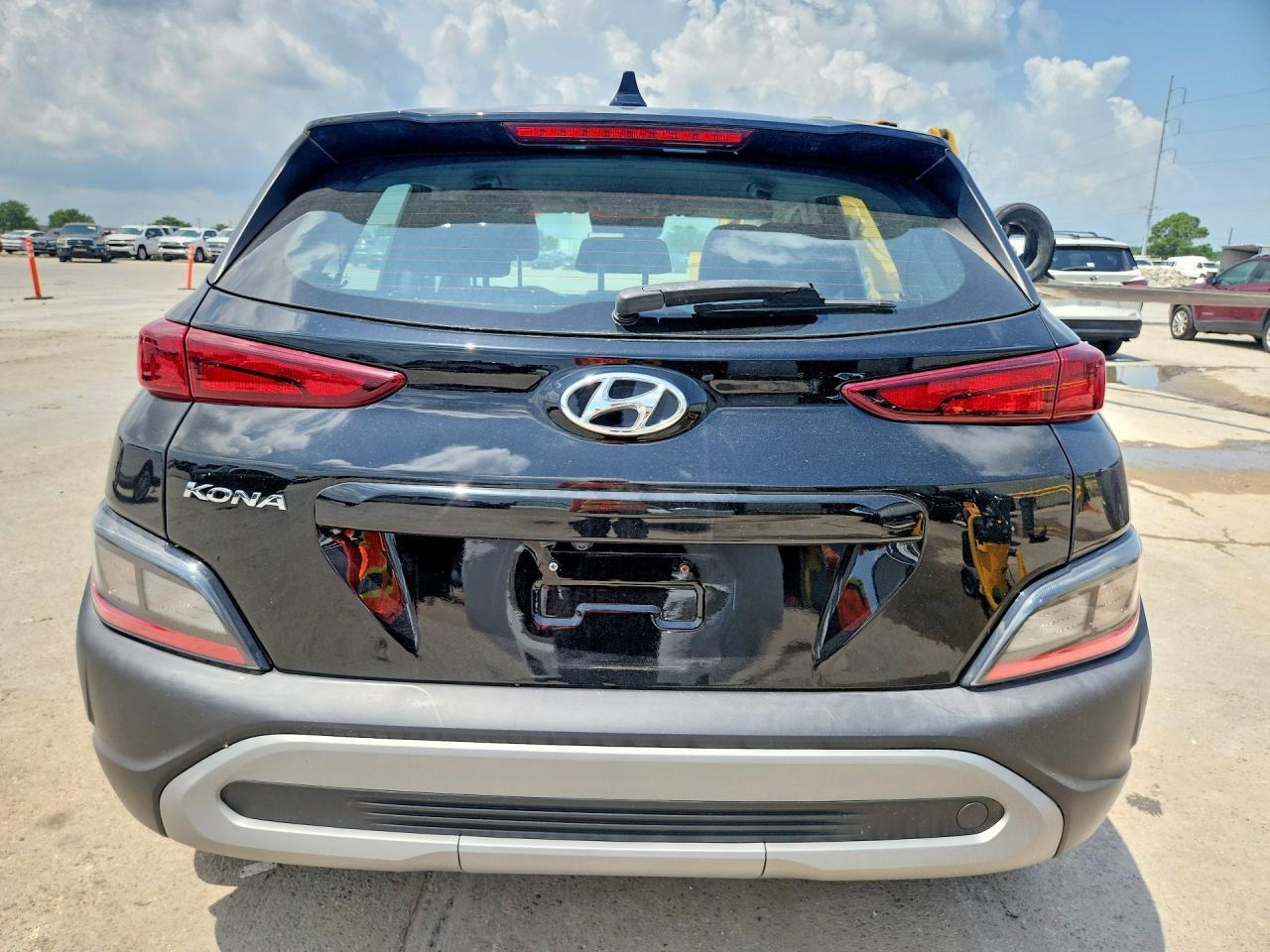 2022 Hyundai Kona Se - Image 6