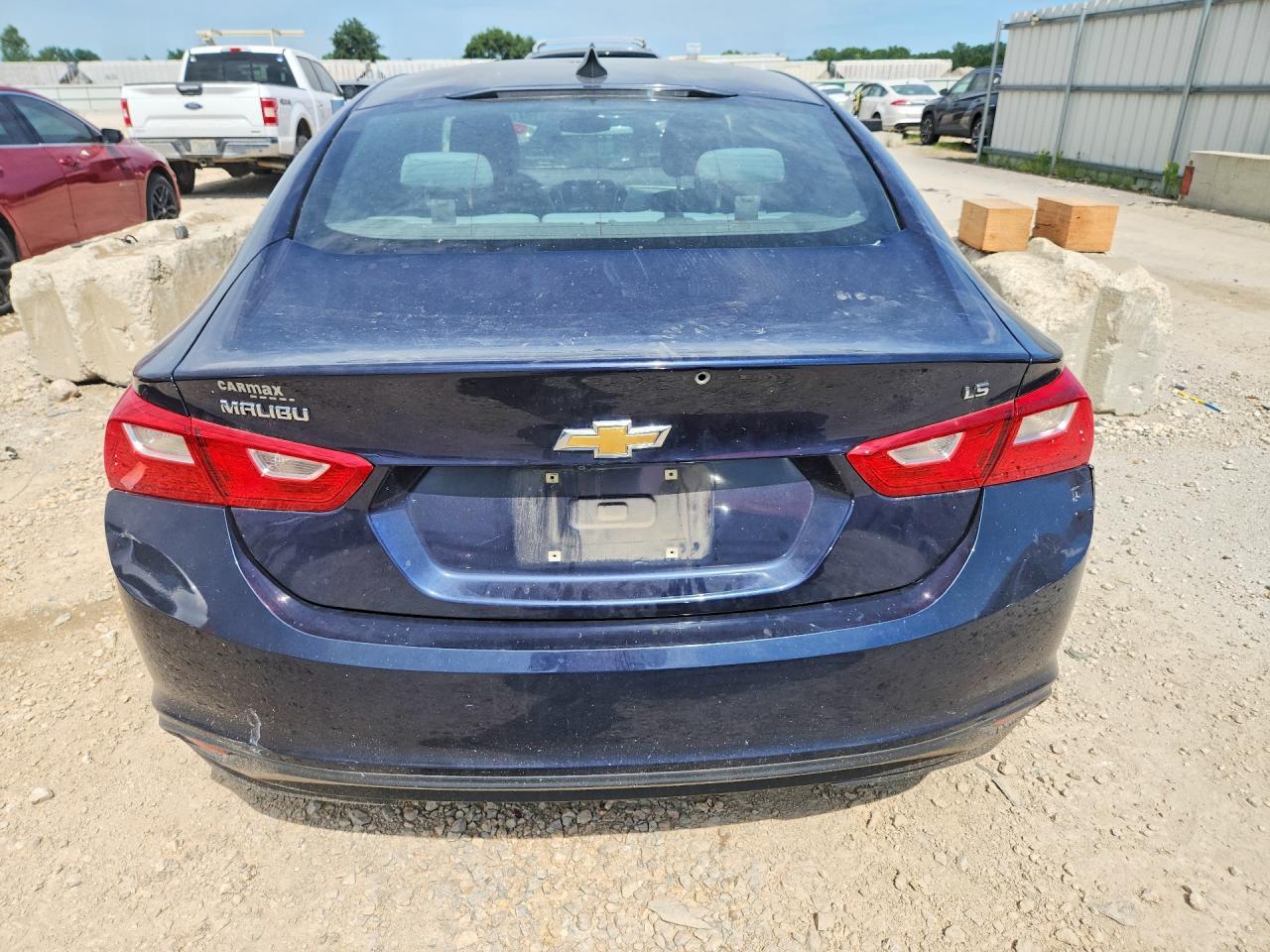 2016 Chevrolet Malibu Ls - Фото 6