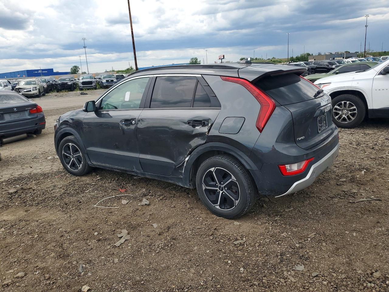 2023 Kia Niro Ex - Image 2