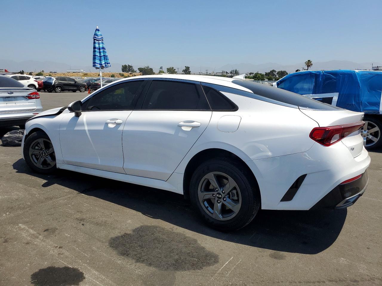2021 Kia K5 Lxs - Image 2