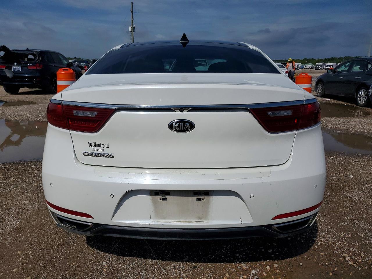 2017 Kia Cadenza Premium - Фото 6