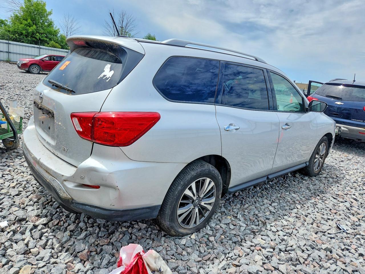 2018 Nissan Pathfinder Sv - Фото 3