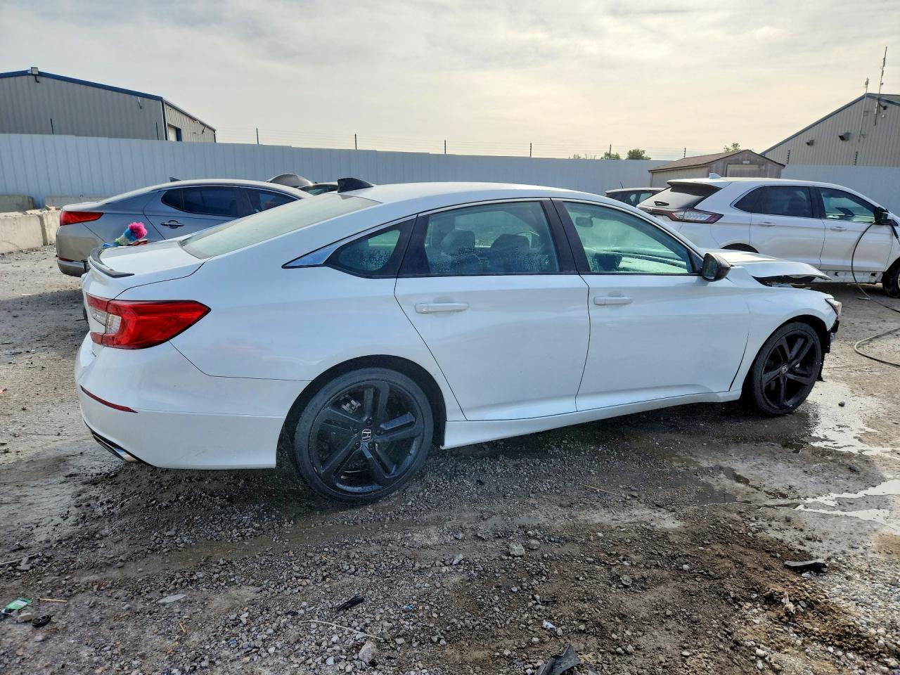2022 Honda Accord Sport - Фото 3