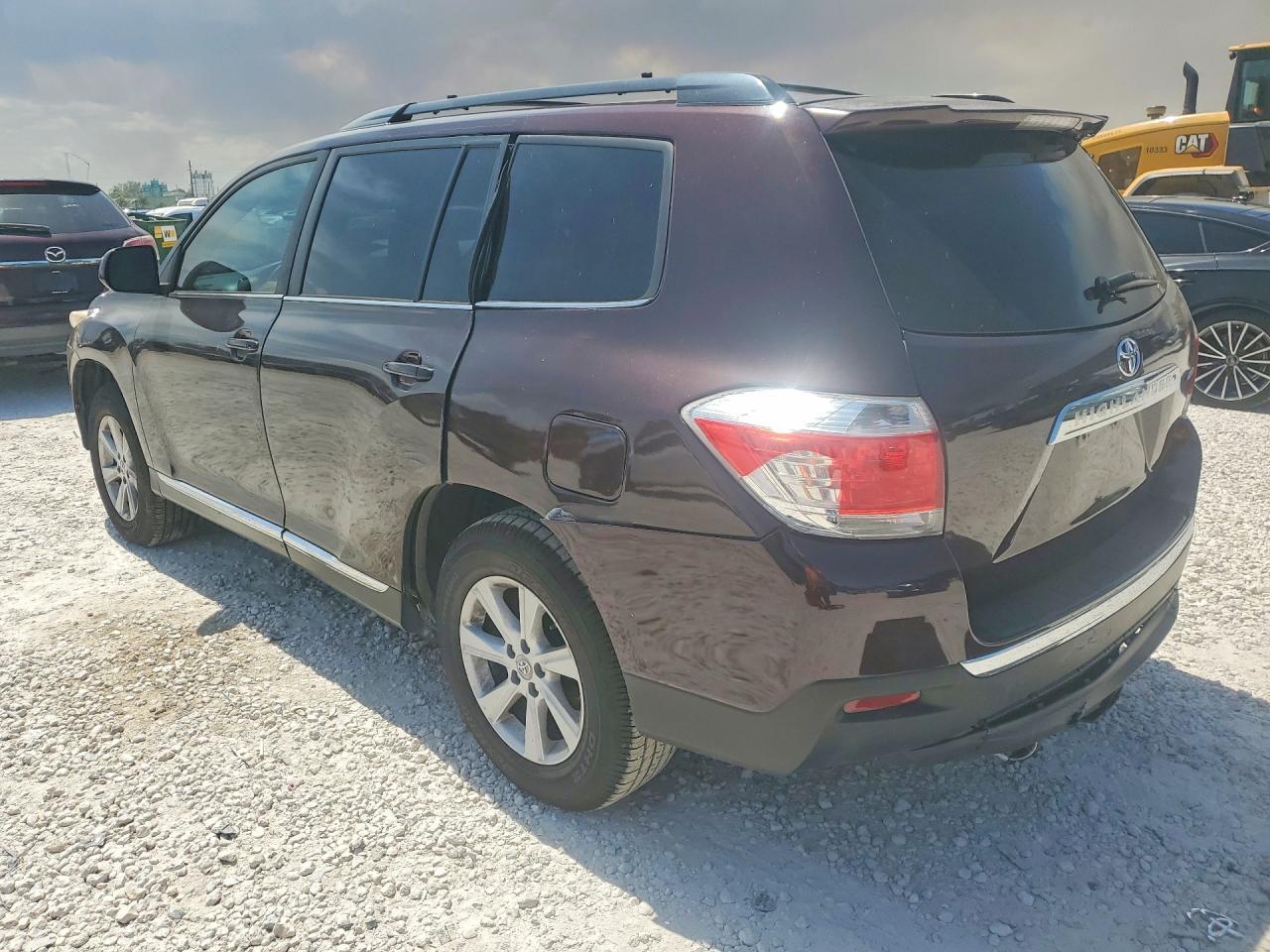 2013 Toyota Highlander Se - Фото 2