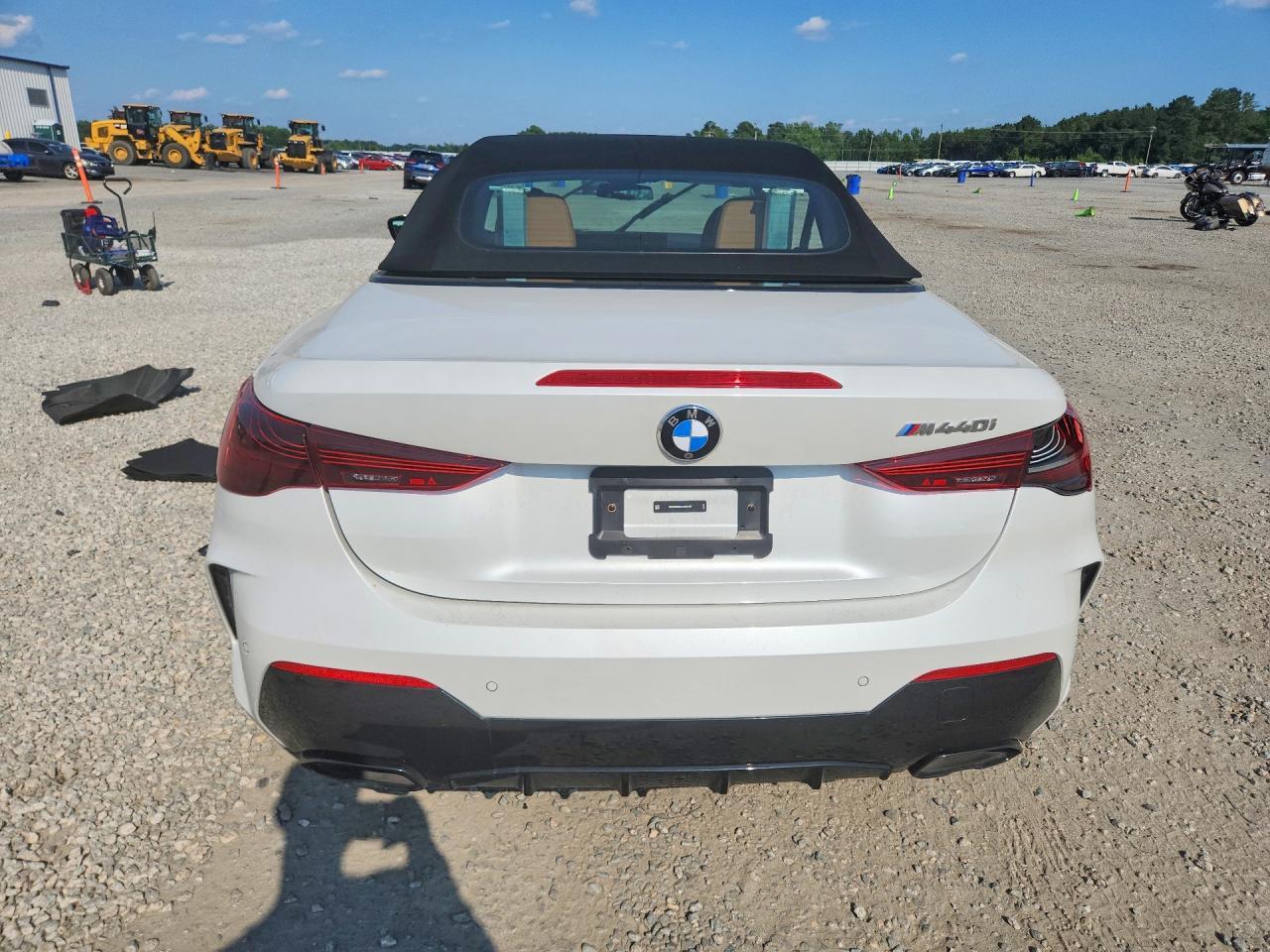 2025 BMW M440I - Фото 6