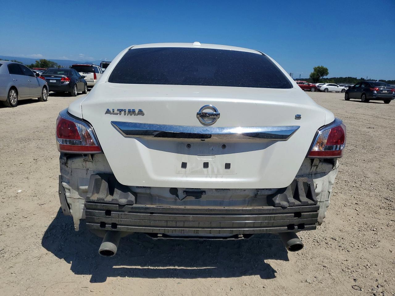 2015 Nissan Altima 2.5 S - Image 6