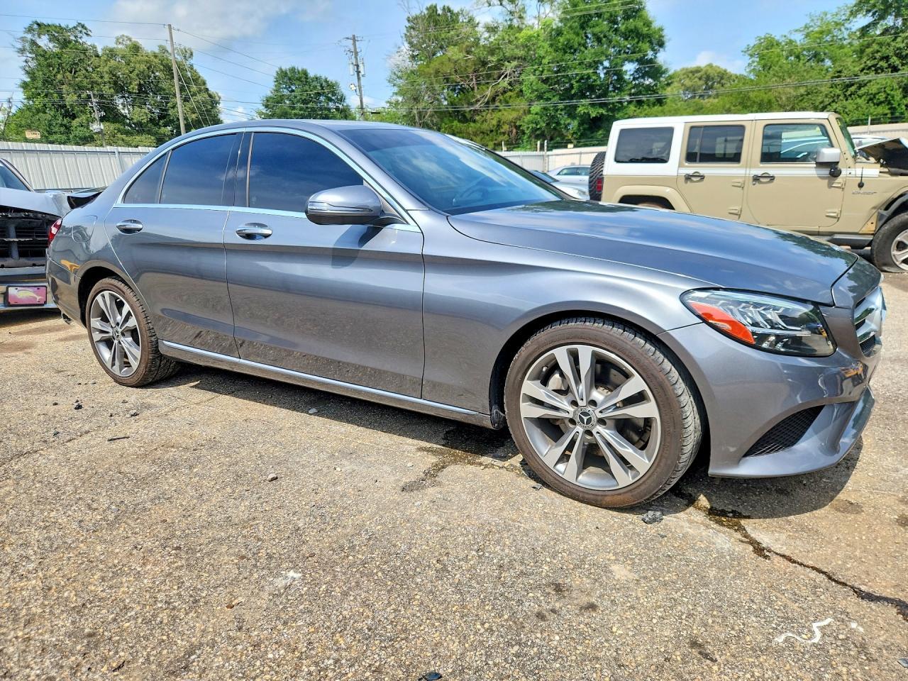 2021 Mercedes-Benz C 300 - Image 4