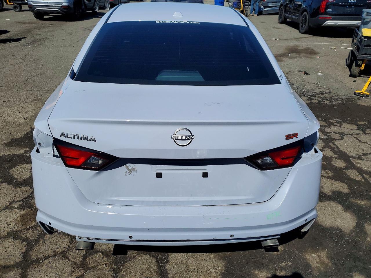 2023 Nissan Altima Sr - Image 6