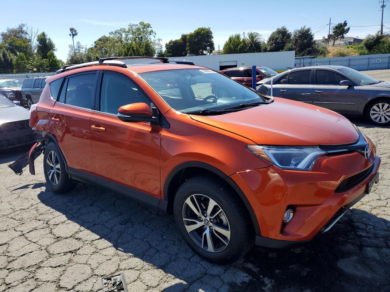 2016 Toyota Rav4 Xle - Фото 4