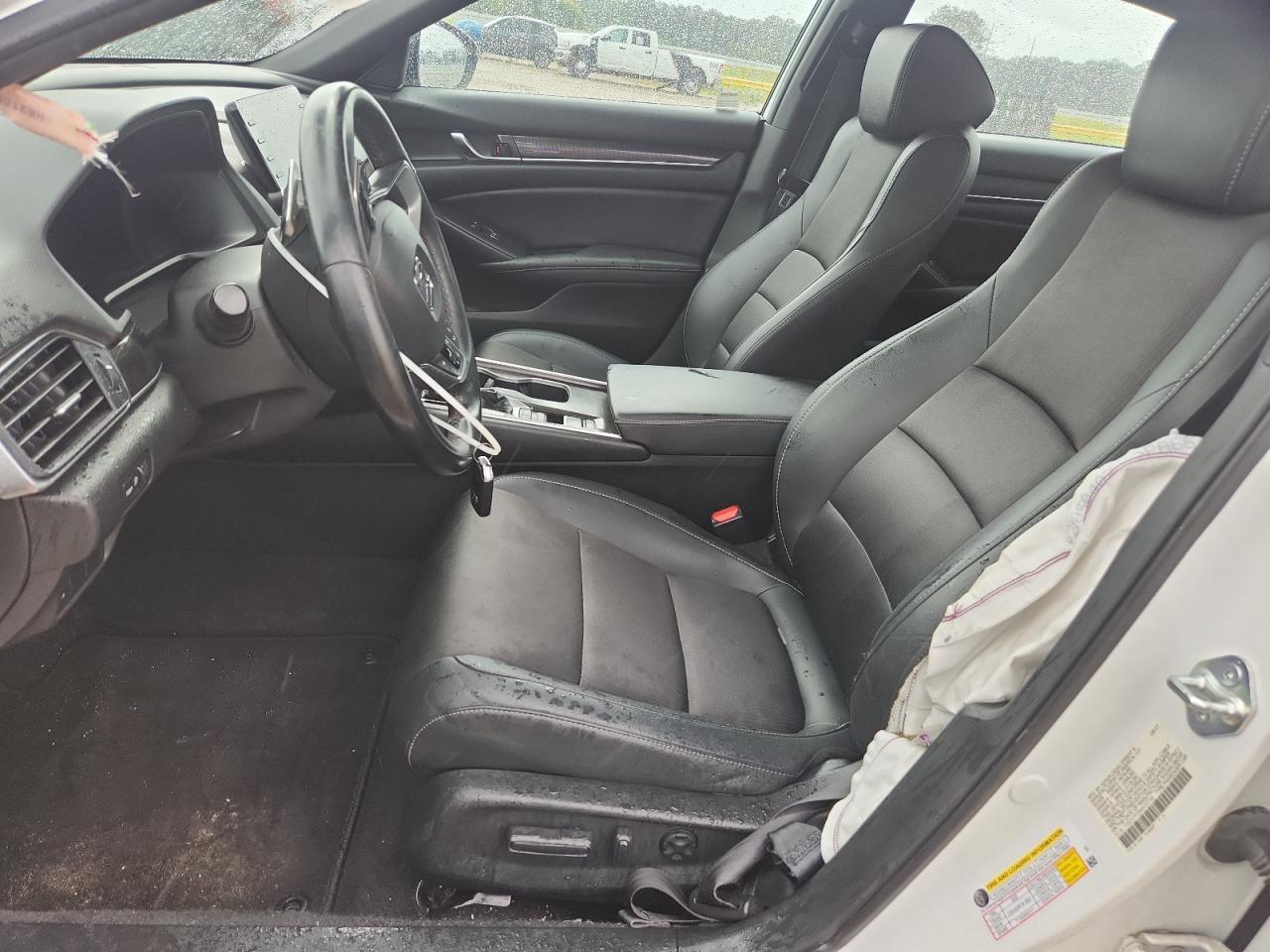 2021 Honda Accord Sport - Image 7